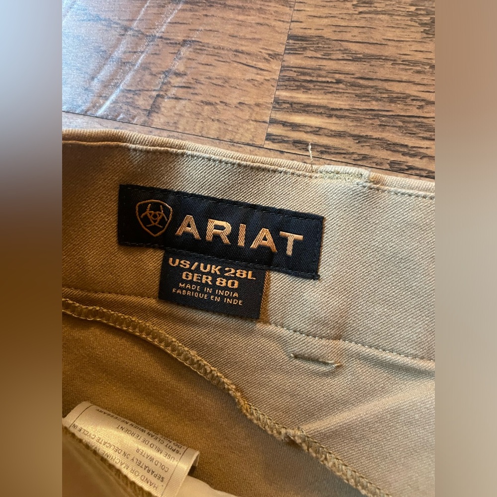 Size 28L Arait Heritage tan knee patch breeches - Picture 3 of 6